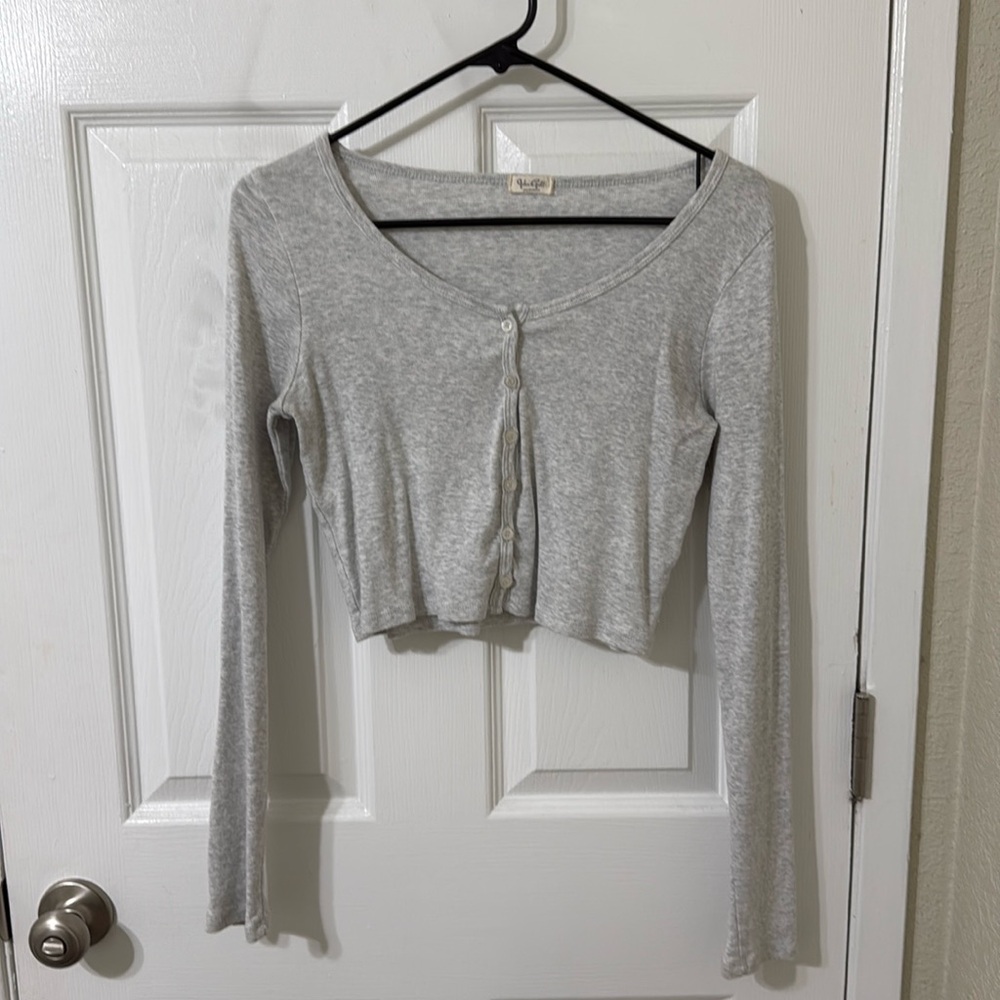 Brandy Melville cropped gray long sleeve size small